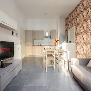 https://premuda-boutique-milano.italymilanhotels.net